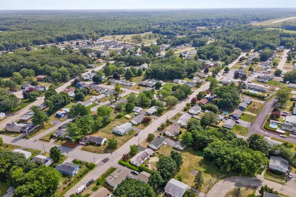 17 Southgate Avenue Biddeford ME 04005