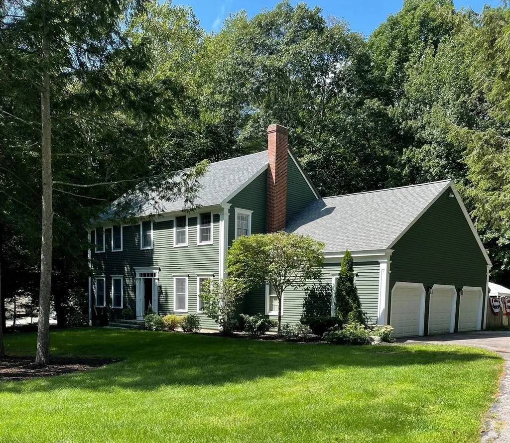 55 Hickory Lane Yarmouth ME 04096