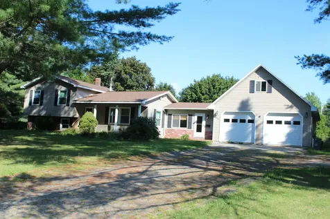 54 Maureen Avenue Randolph ME 04346