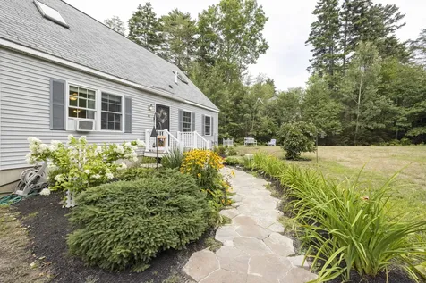 41 Shackletons Way Boothbay ME 04537