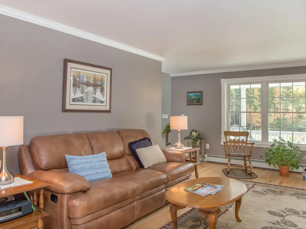 28 Besse Road Wayne ME 04284