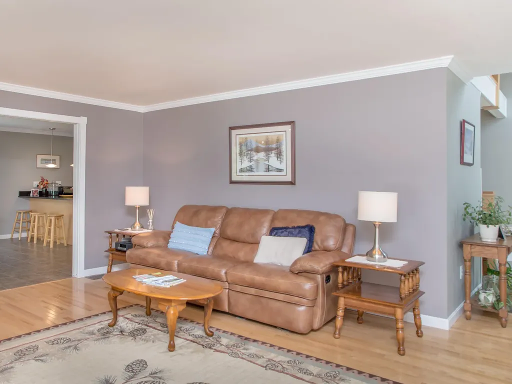 28 Besse Road Wayne ME 04284