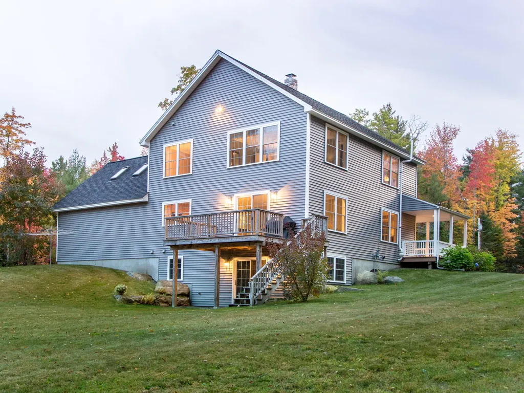 28 Besse Road Wayne ME 04284