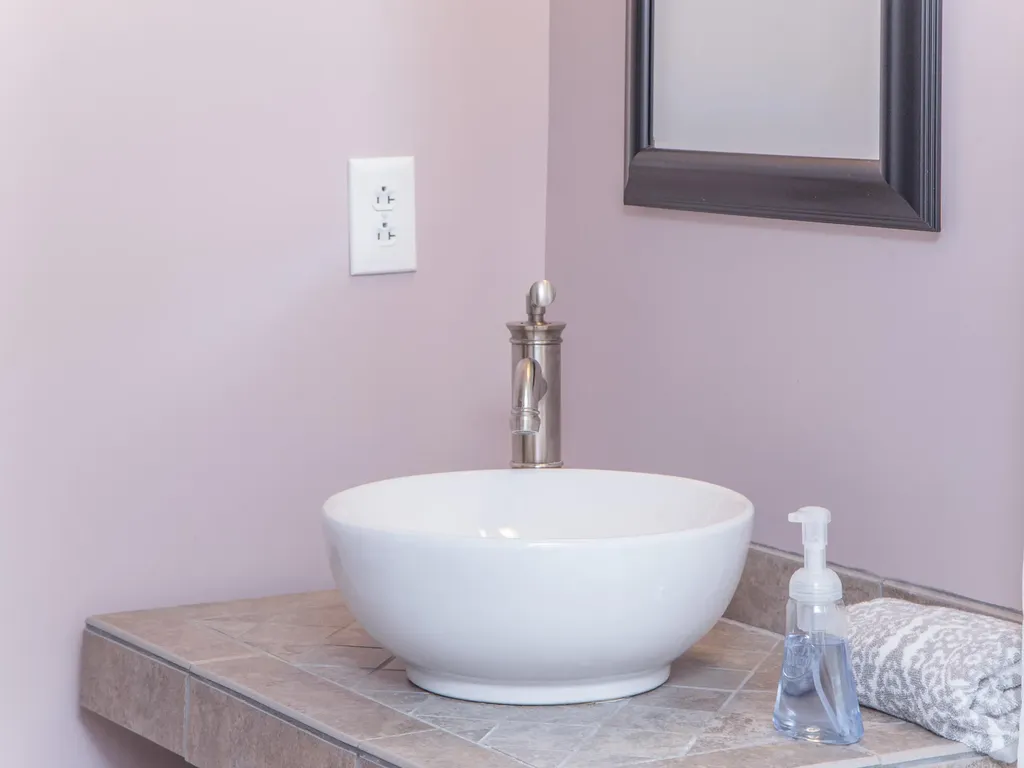 28 Besse Road Wayne ME 04284