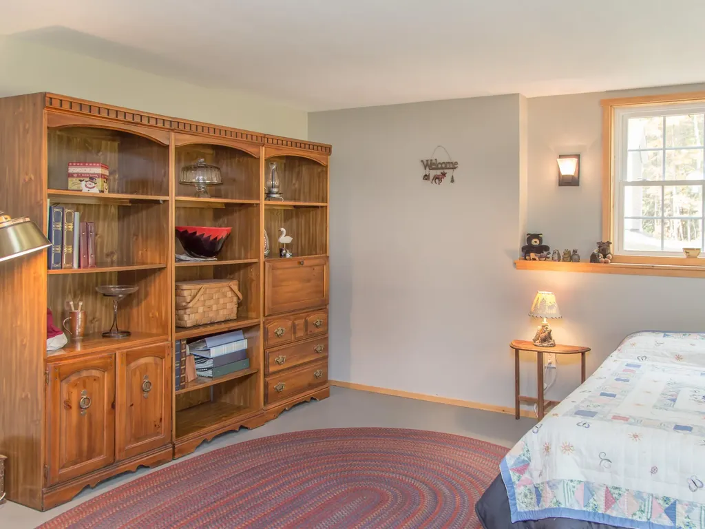 28 Besse Road Wayne ME 04284