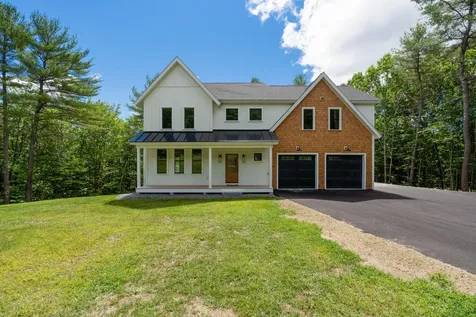60 Daggett Drive Raymond ME 04071