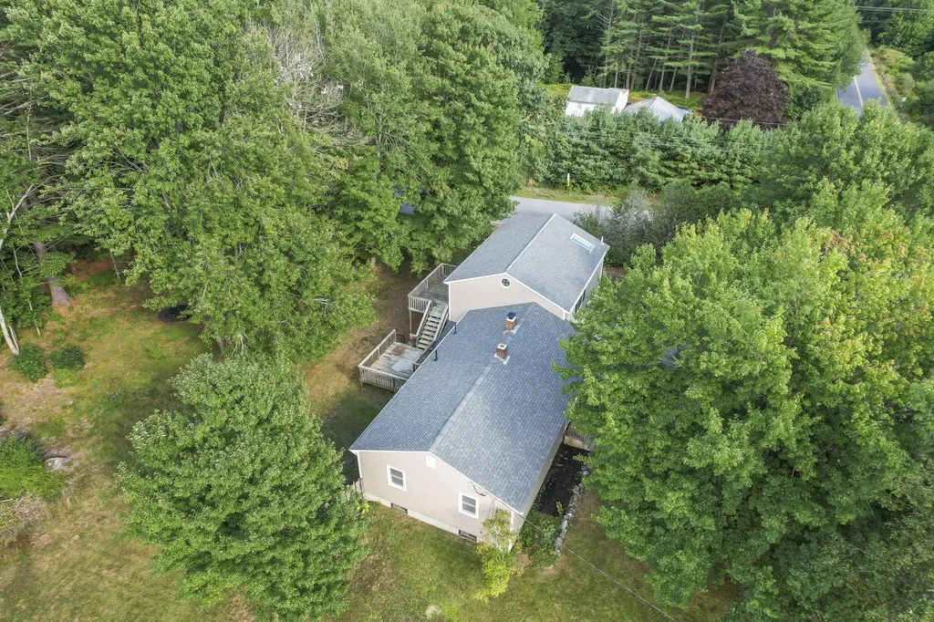 159 River Road Topsham ME 04086