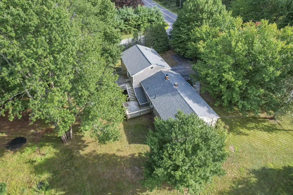 159 River Road Topsham ME 04086