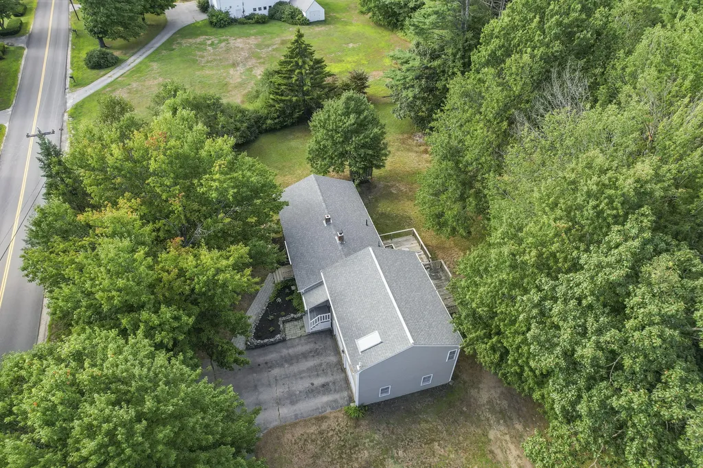 159 River Road Topsham ME 04086
