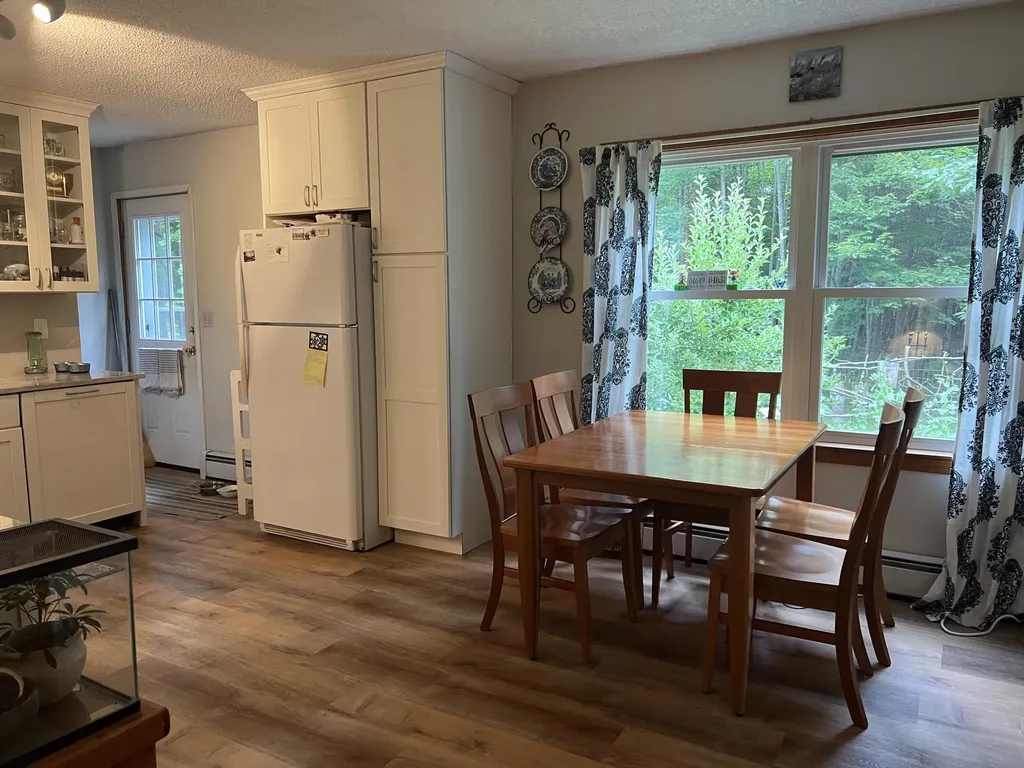 39 Pine Grove Avenue Glenburn ME 04401