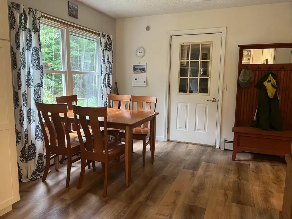 39 Pine Grove Avenue Glenburn ME 04401
