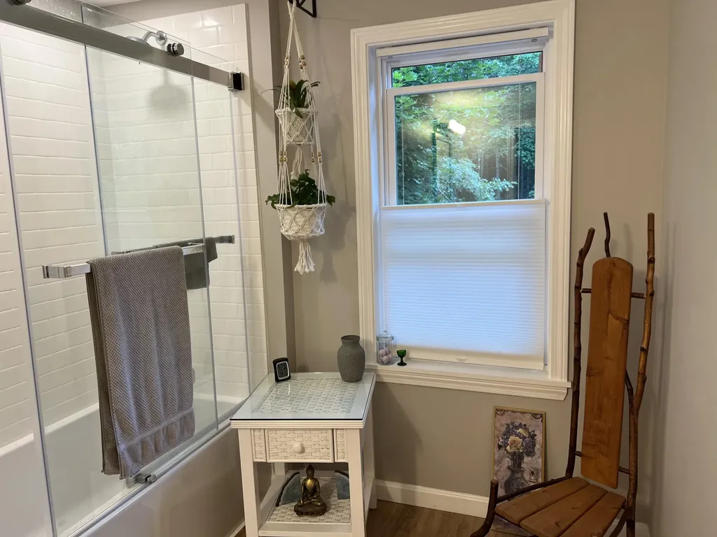 39 Pine Grove Avenue Glenburn ME 04401