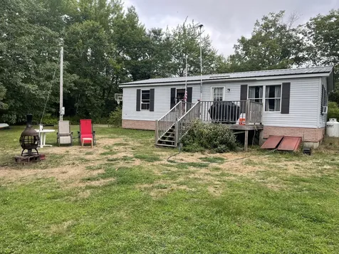 1094 Pleasant Street Blue Hill ME 04614
