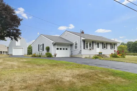 4 Trafton Lane Kittery ME 03904