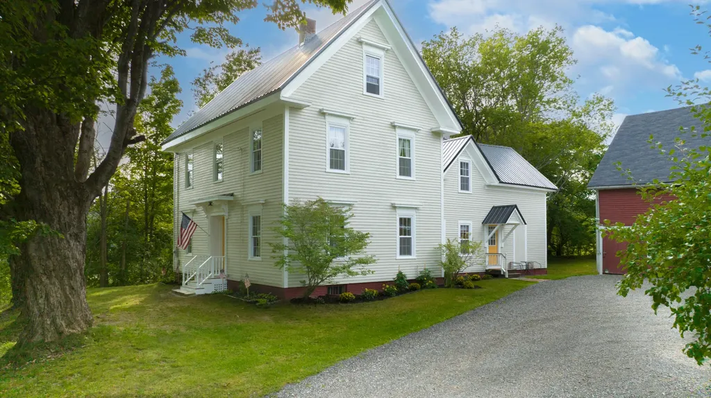 226 Old County Road Hampden ME 04444