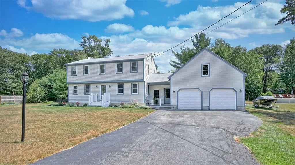 12 Edgewood Road Buxton ME 04093