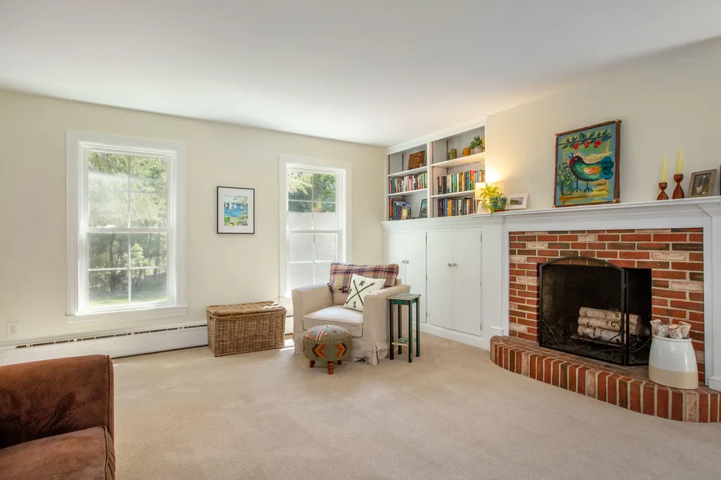 606 Mere Point Road Brunswick ME 04011