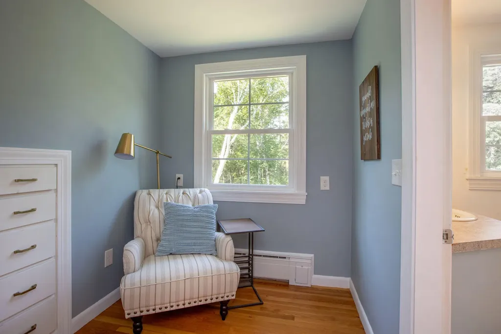 606 Mere Point Road Brunswick ME 04011