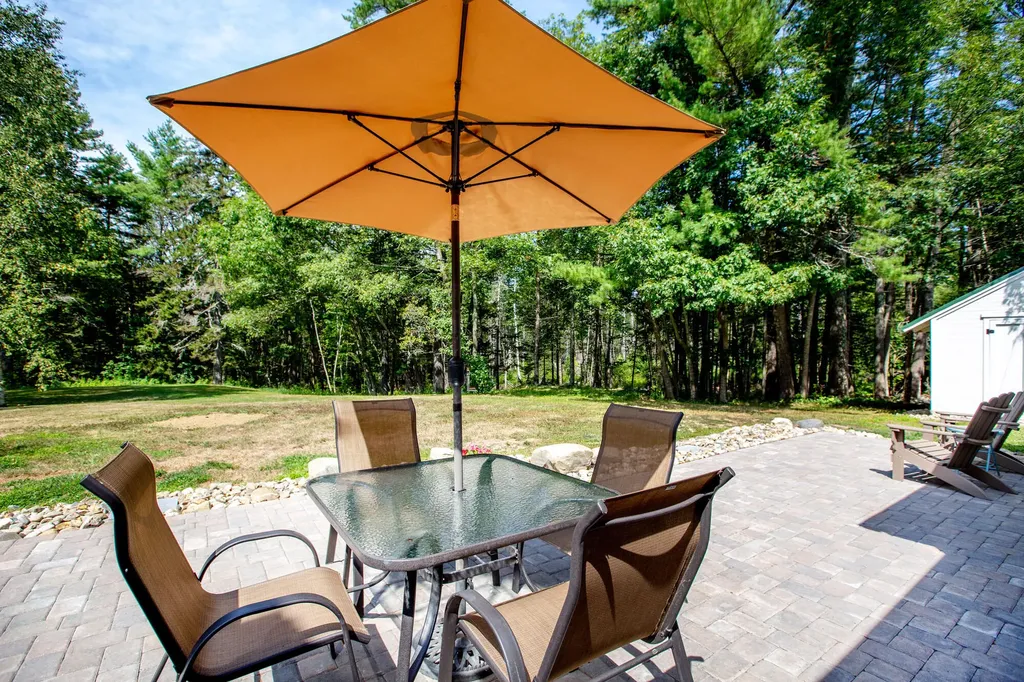 606 Mere Point Road Brunswick ME 04011