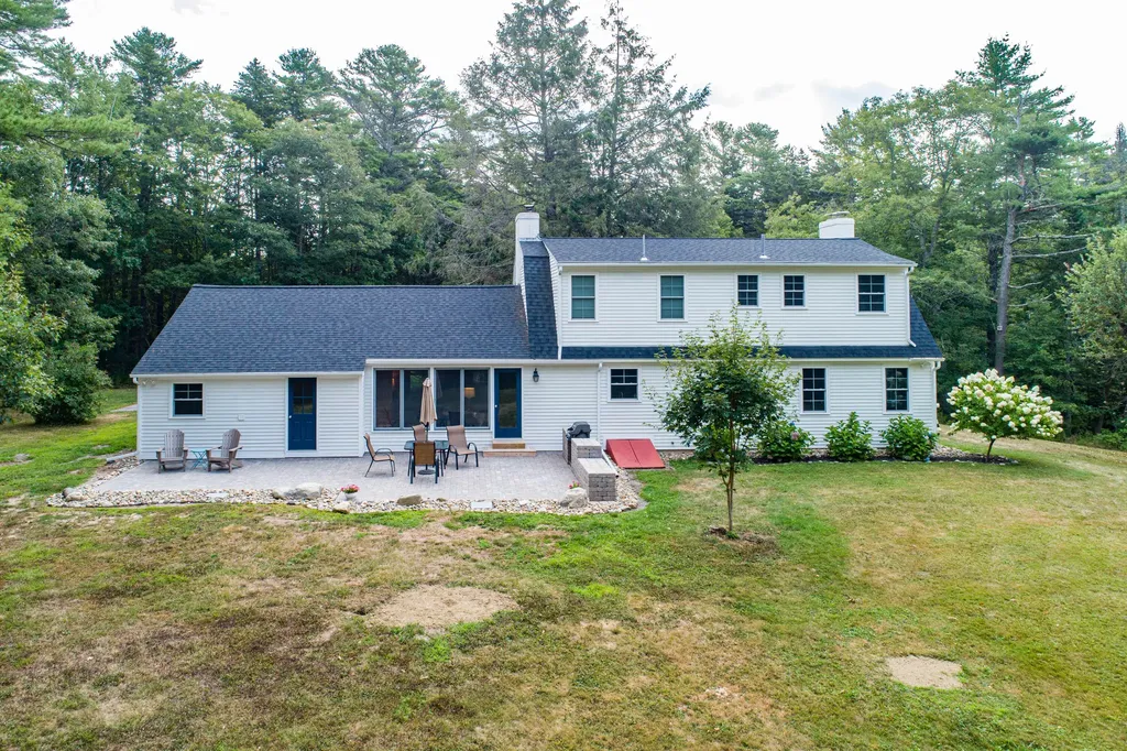 606 Mere Point Road Brunswick ME 04011