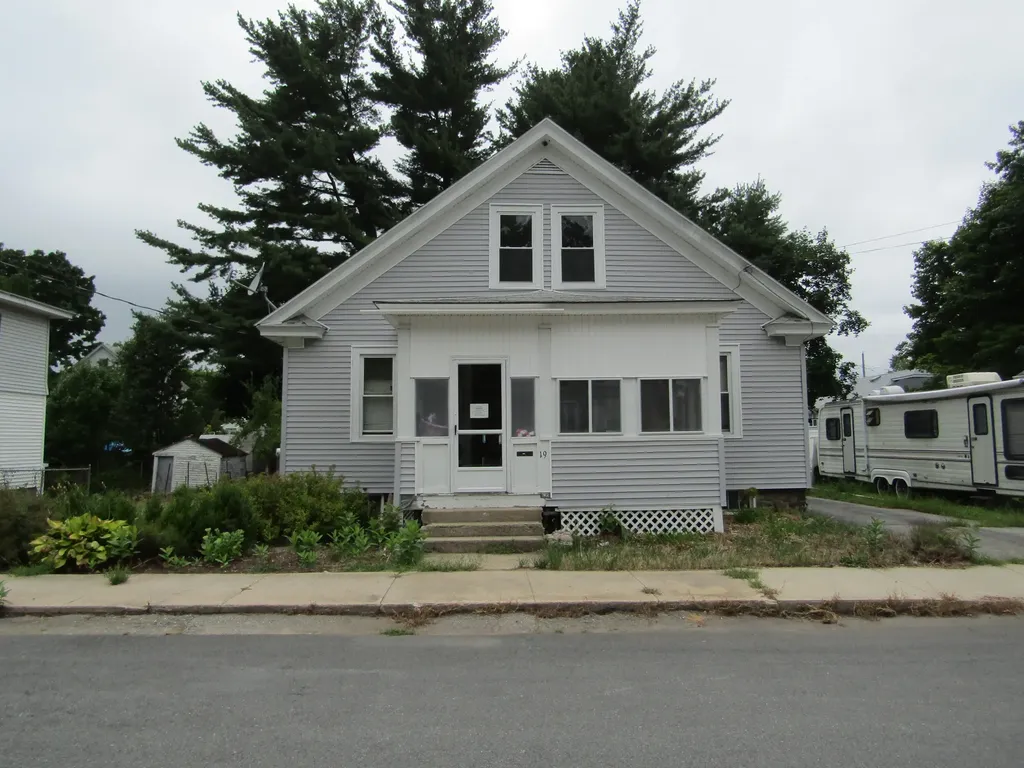 19 Pearl Street Sanford ME 04073