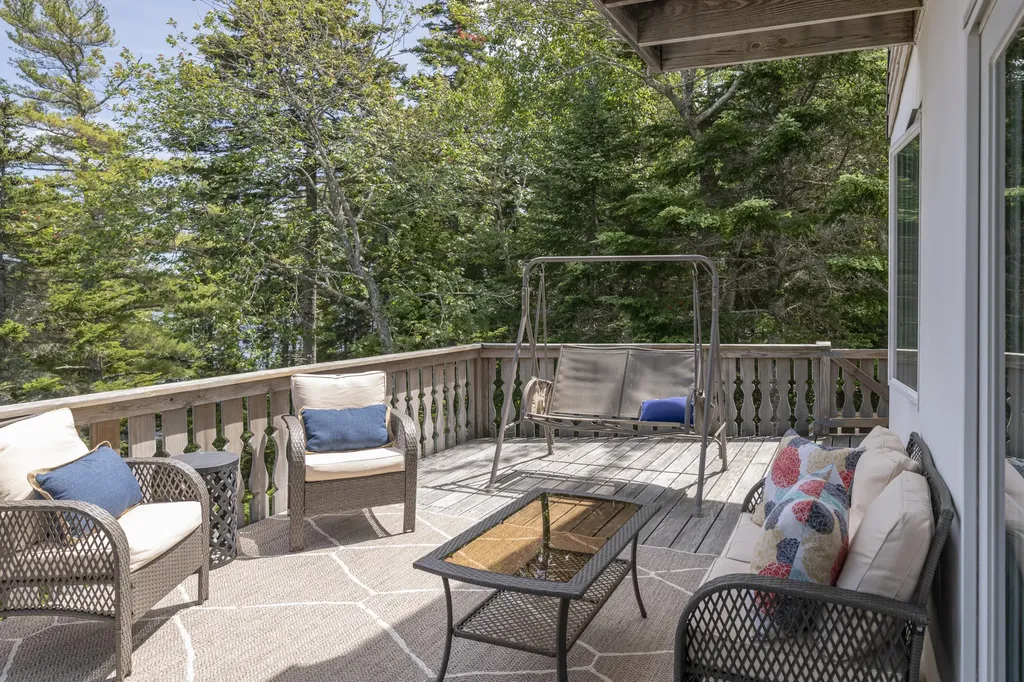 18 Birken Drive Phippsburg ME 04562