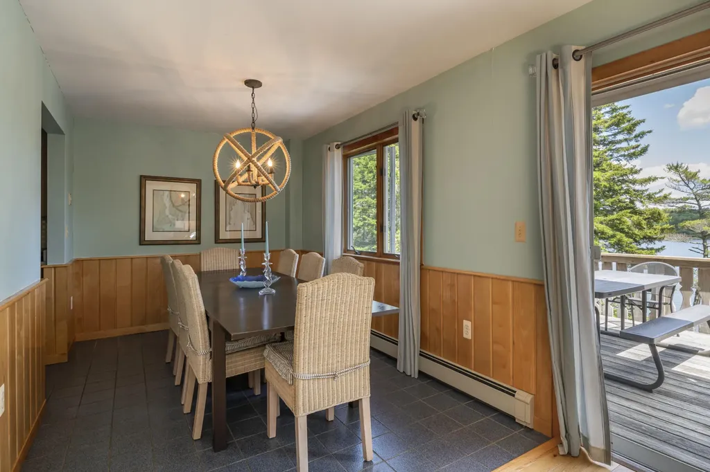 18 Birken Drive Phippsburg ME 04562