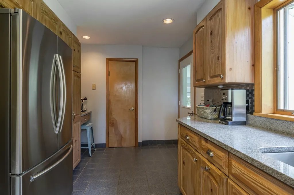 18 Birken Drive Phippsburg ME 04562