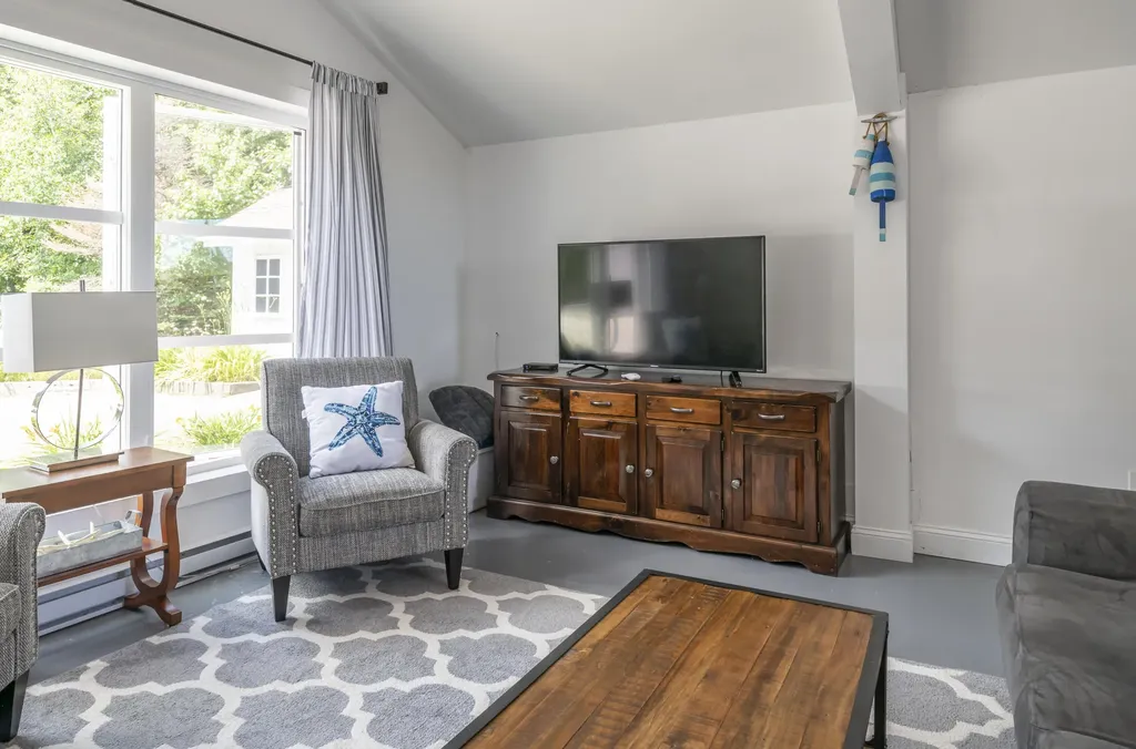 18 Birken Drive Phippsburg ME 04562