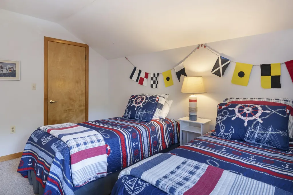 18 Birken Drive Phippsburg ME 04562