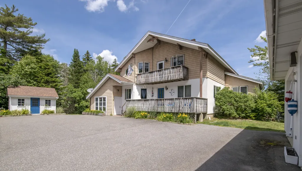18 Birken Drive Phippsburg ME 04562