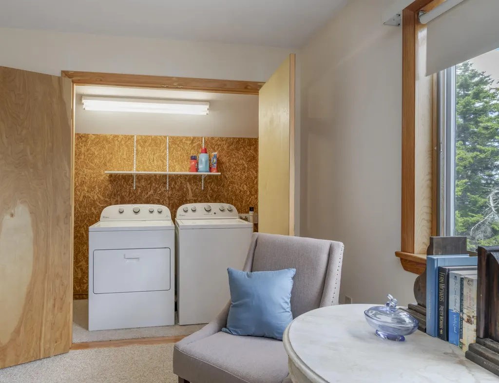 18 Birken Drive Phippsburg ME 04562