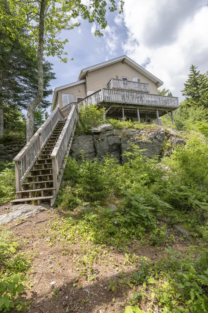 18 Birken Drive Phippsburg ME 04562
