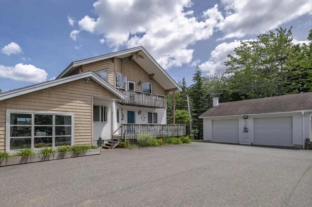 18 Birken Drive Phippsburg ME 04562