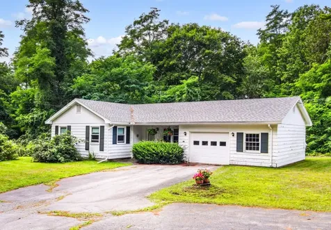 80 Camden Street Rockport ME 04856