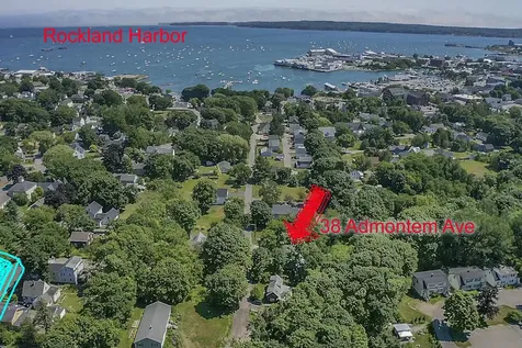 38 Admontem Avenue Rockland ME 04841