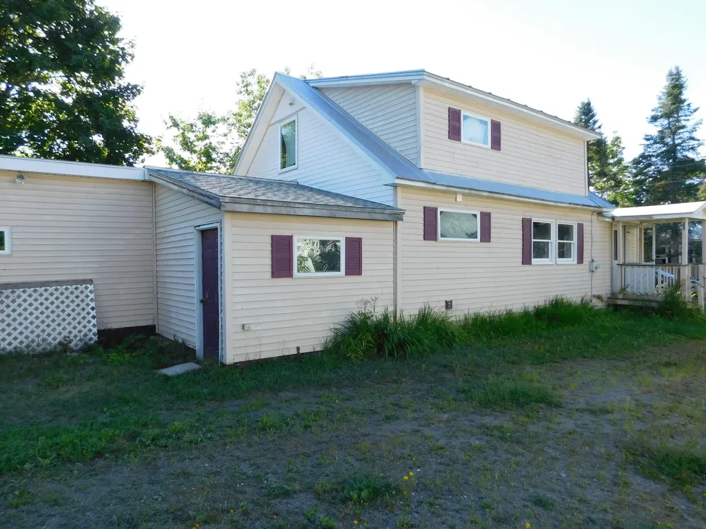50 Hanover Street Skowhegan ME 04976