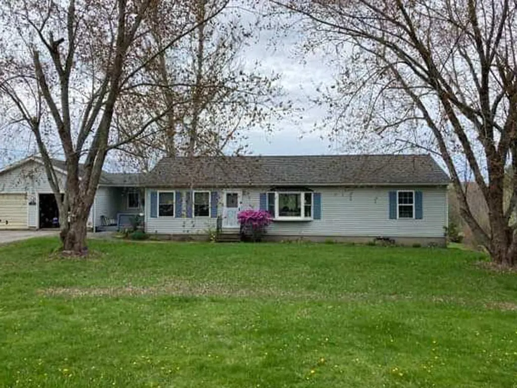 1438 Heald Highway Union ME 04862