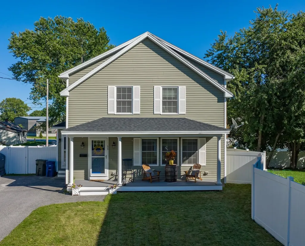 32 Thadeus Street South Portland ME 04106