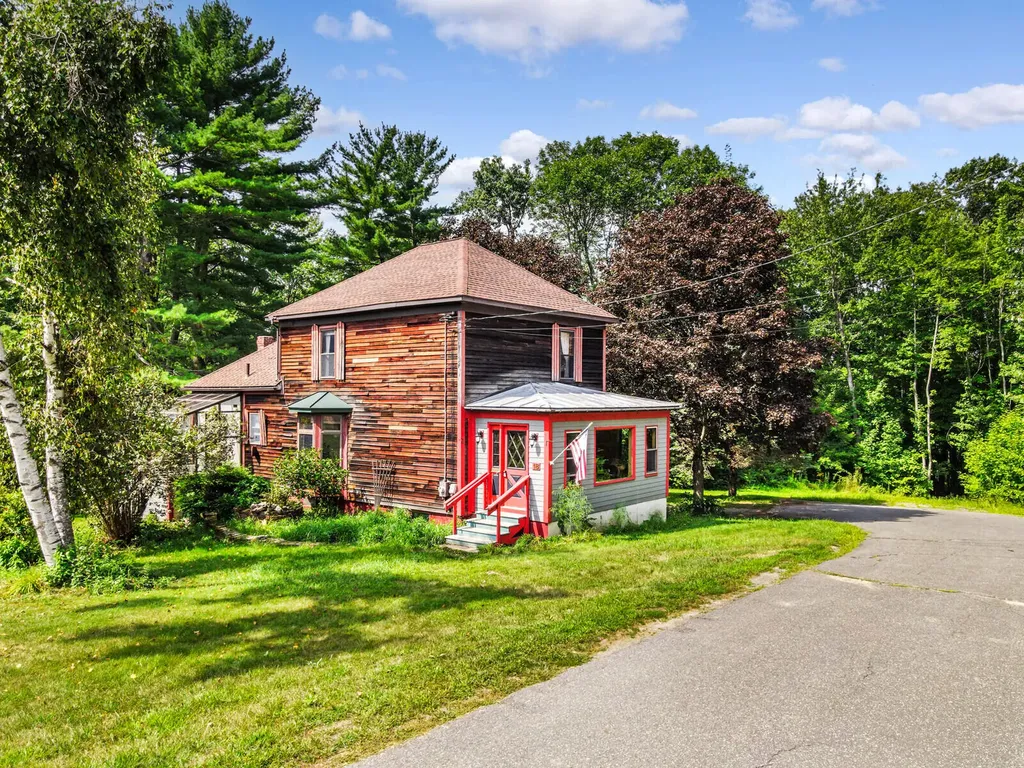 18 Highwood Street Waterville ME 04901