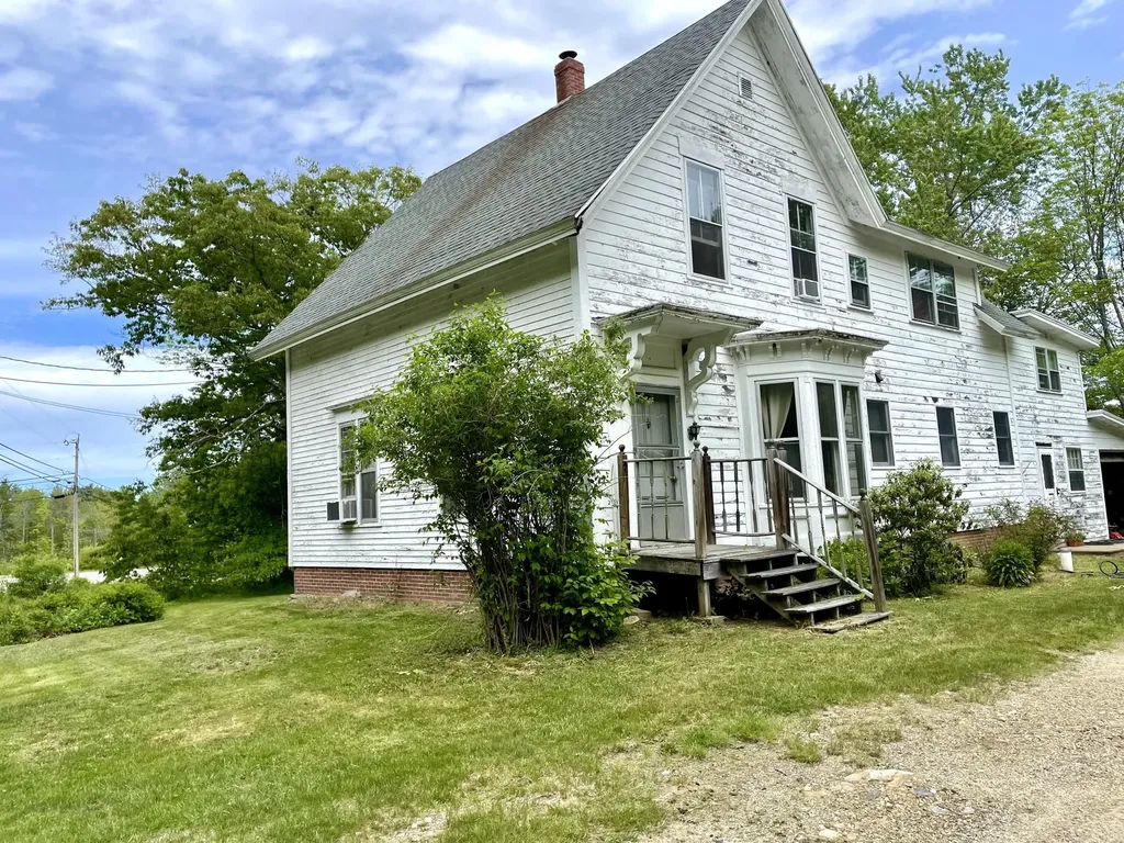 571 River Road Bowdoinham ME 04008