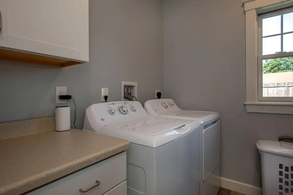 15 Bonnaille Avenue Lewiston ME 04240