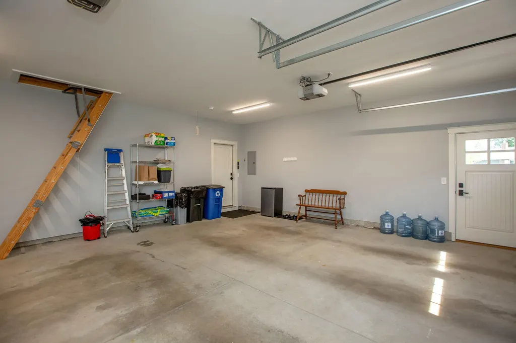 15 Bonnaille Avenue Lewiston ME 04240