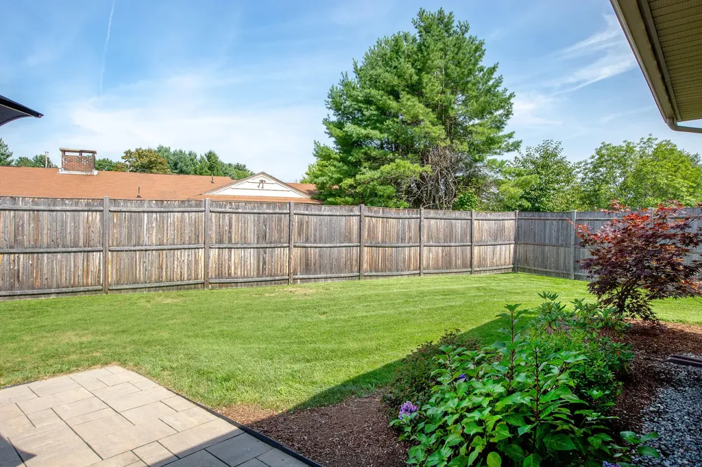 15 Bonnaille Avenue Lewiston ME 04240