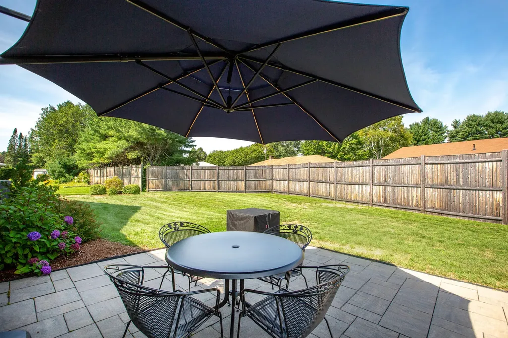 15 Bonnaille Avenue Lewiston ME 04240
