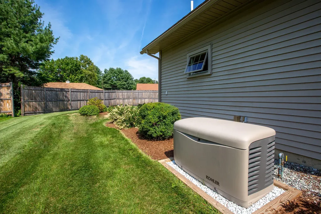 15 Bonnaille Avenue Lewiston ME 04240