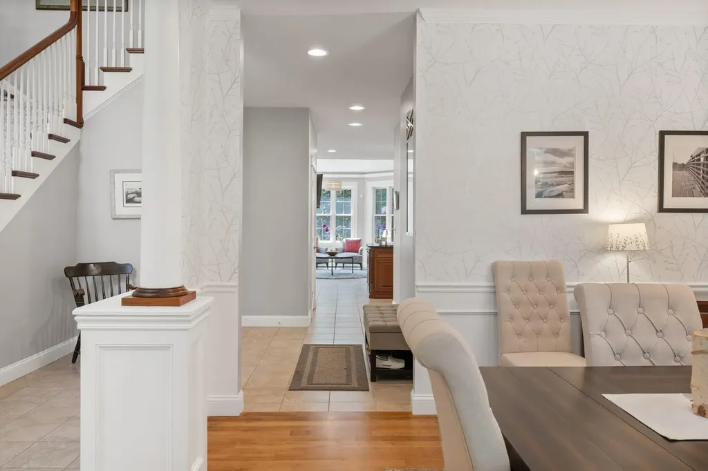 12 Freedom Road Scarborough ME 04074