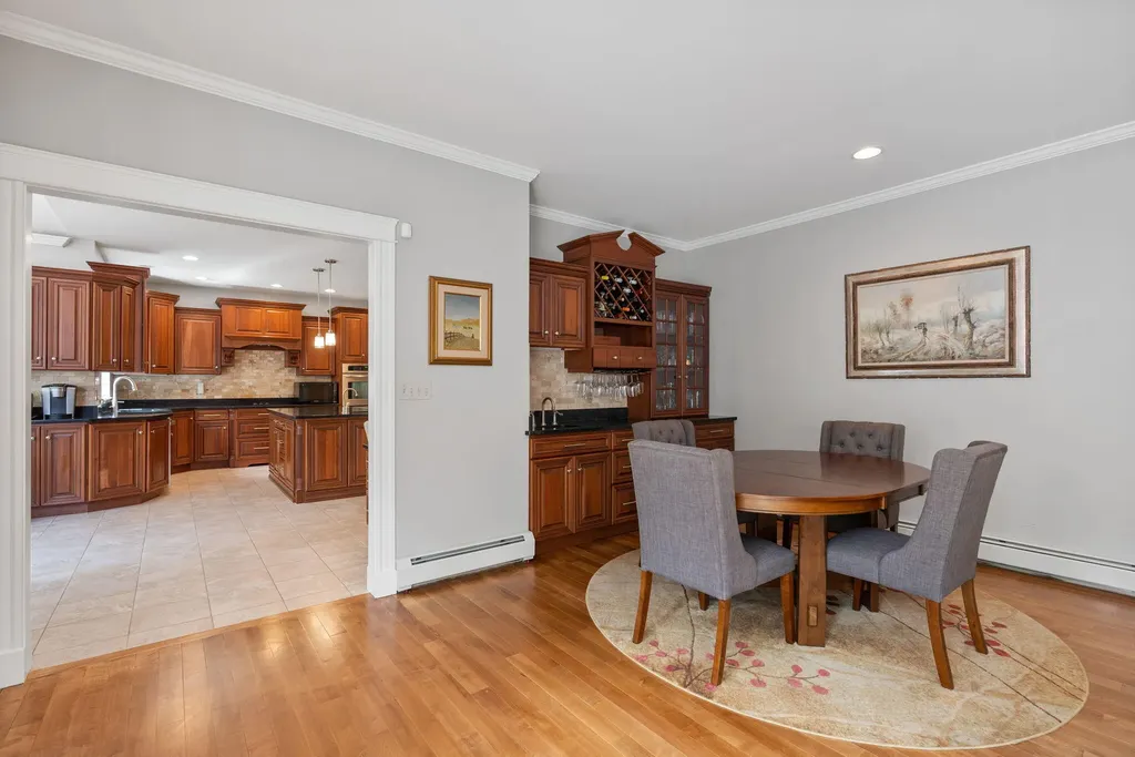 12 Freedom Road Scarborough ME 04074
