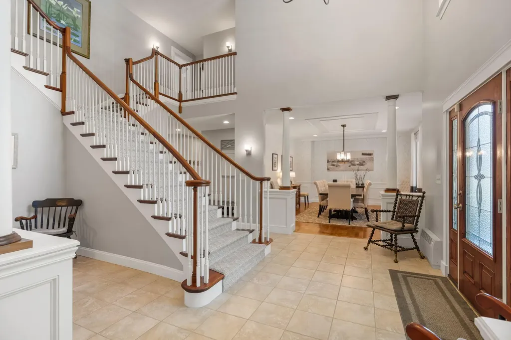 12 Freedom Road Scarborough ME 04074