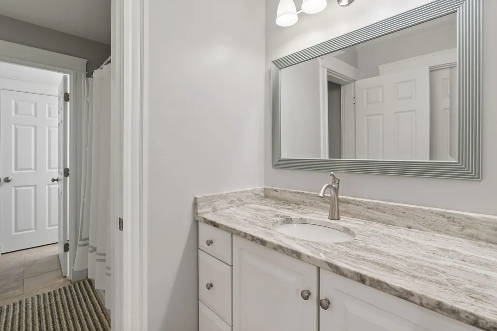 12 Freedom Road Scarborough ME 04074
